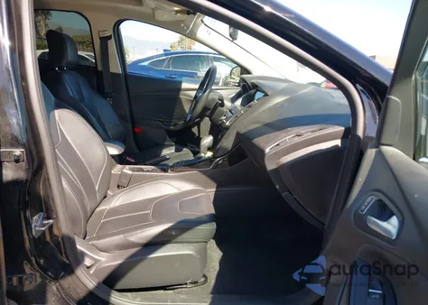 2017 Ford Focus Titanium from USA, damaged, VIN 1FADP3J2XHL292836